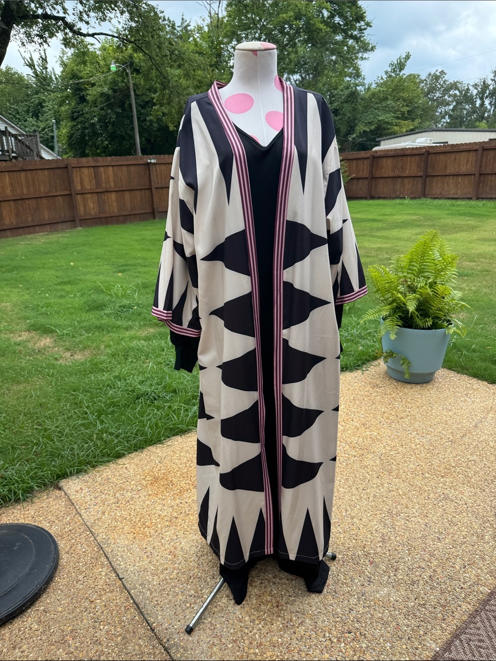 BEAUTIFUL NEVER WORN Maxi Dress & Kimono.  seen on Instagram and FB.   (SET)